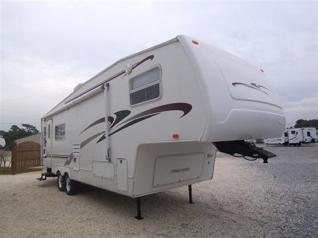 Used 2003 Keystone Laredo 27RL Fifth Wheel For Sale
